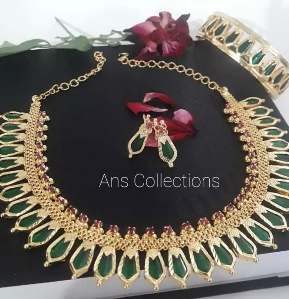 Nagapadam Necklace with stud( gold plated)