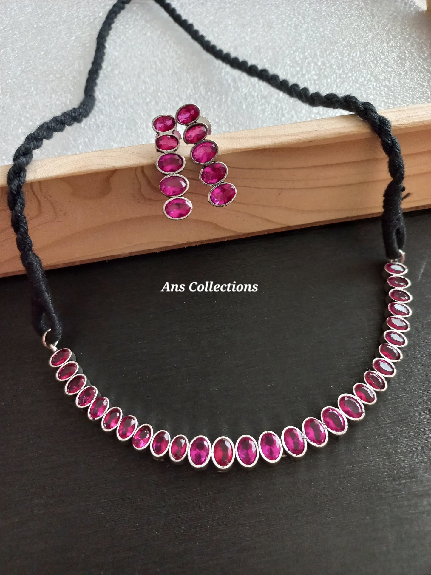 Choker design