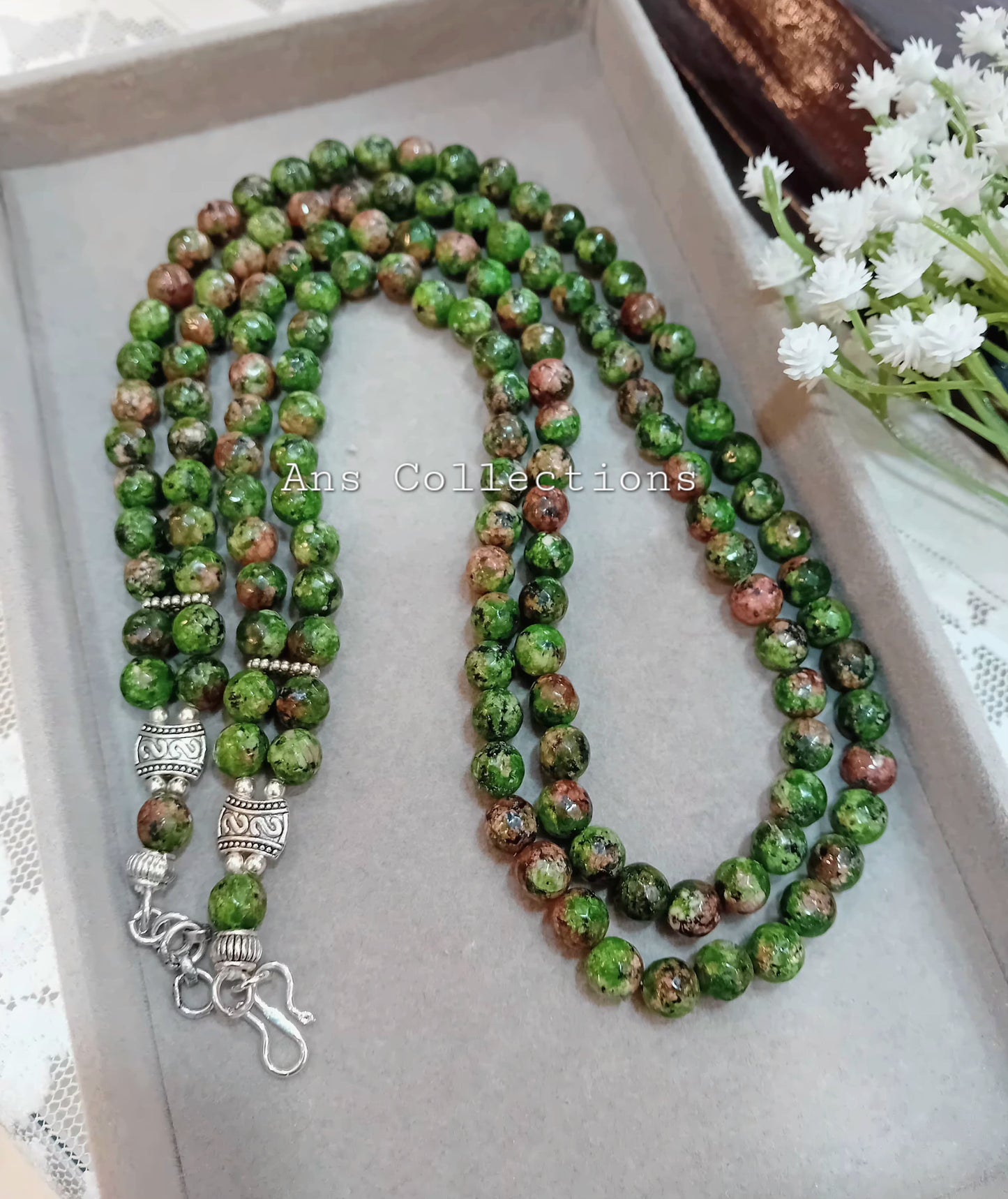 Green jasper stone beaded neckpiece