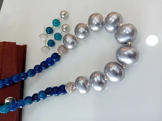 Onyx stone with shell pearl neckpiece