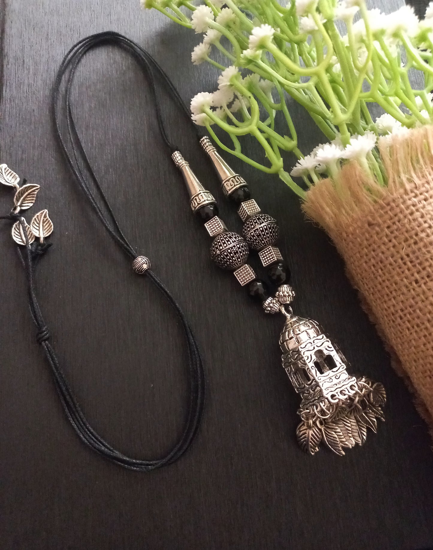 Ghimuka pendant neckpiece