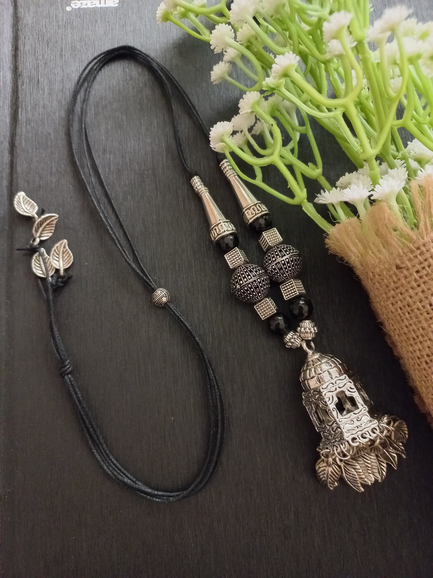 Ghimuka pendant neckpiece