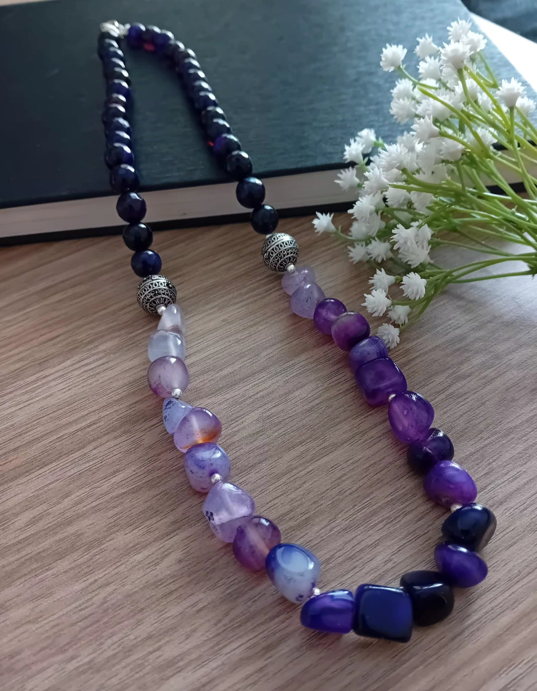 Onyx neckpiece