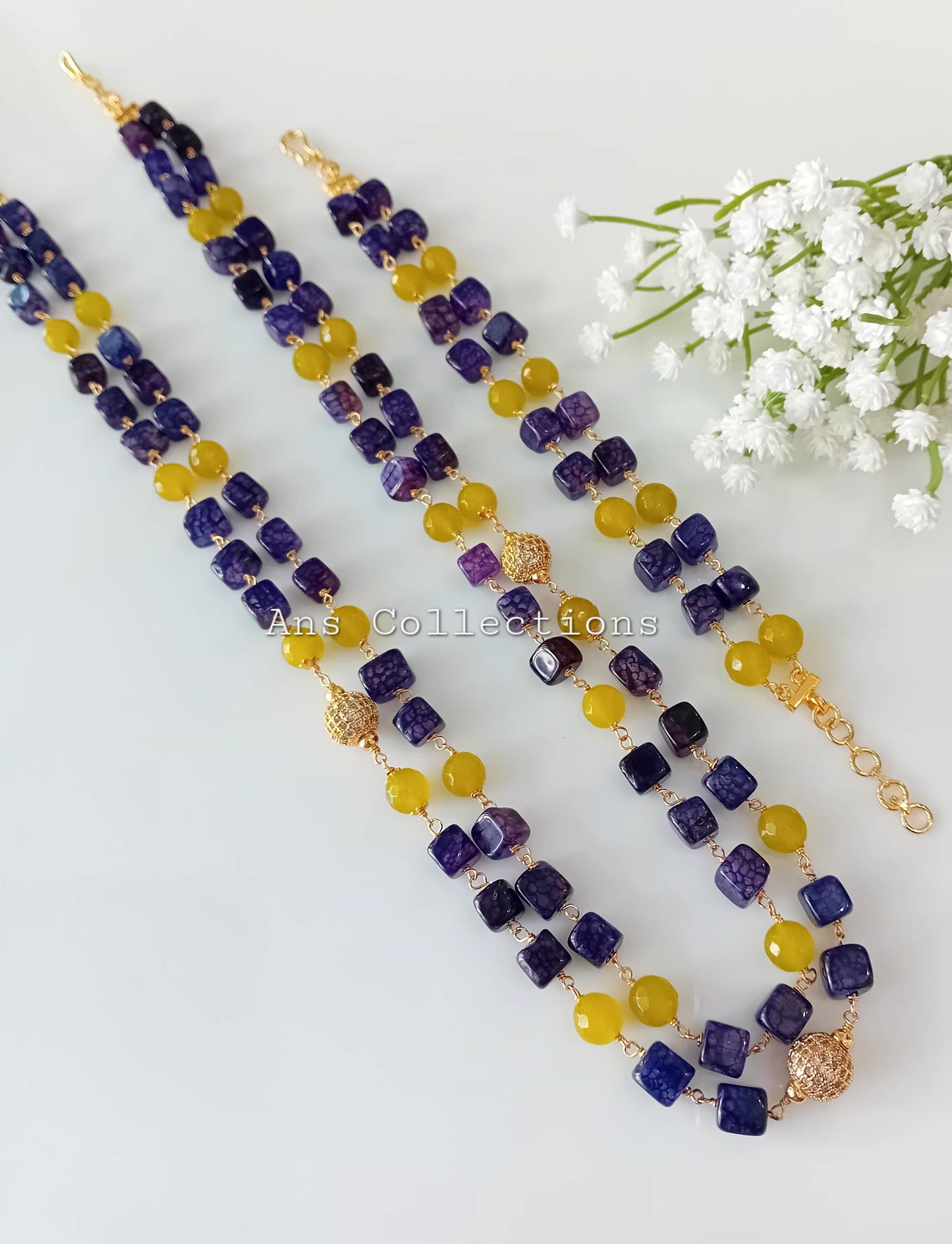 Box shaped agate neckpiece