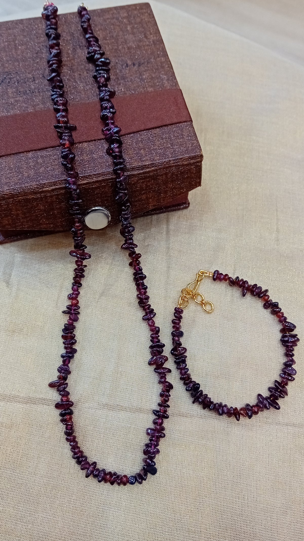 Garnet stone neckpiece