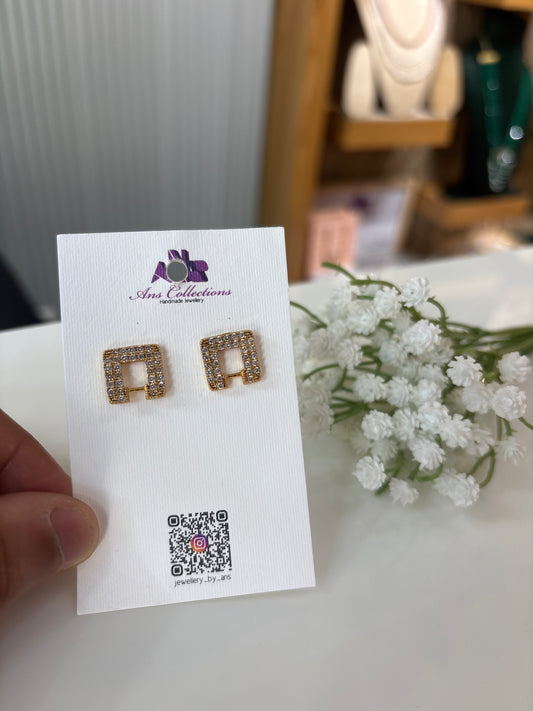 Ad stone gold plated stud