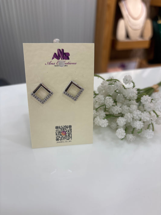 Square ad stone rhodium plated stud