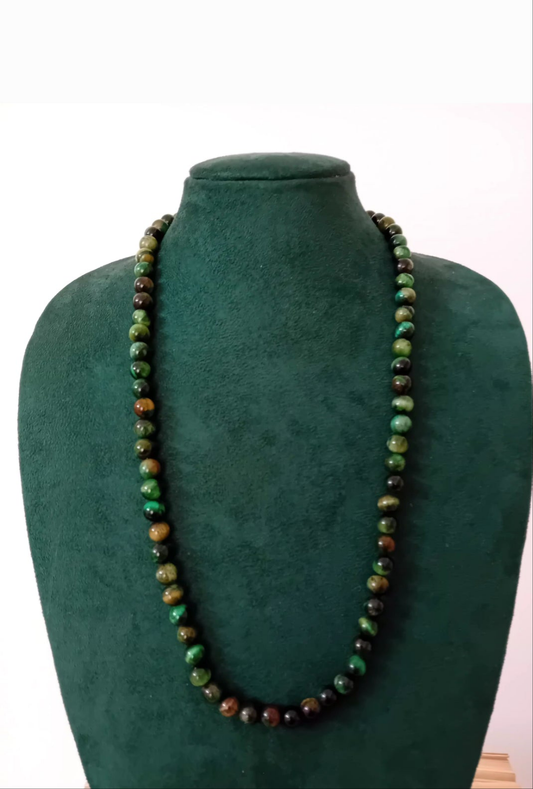 Green tiger eye neckpiece