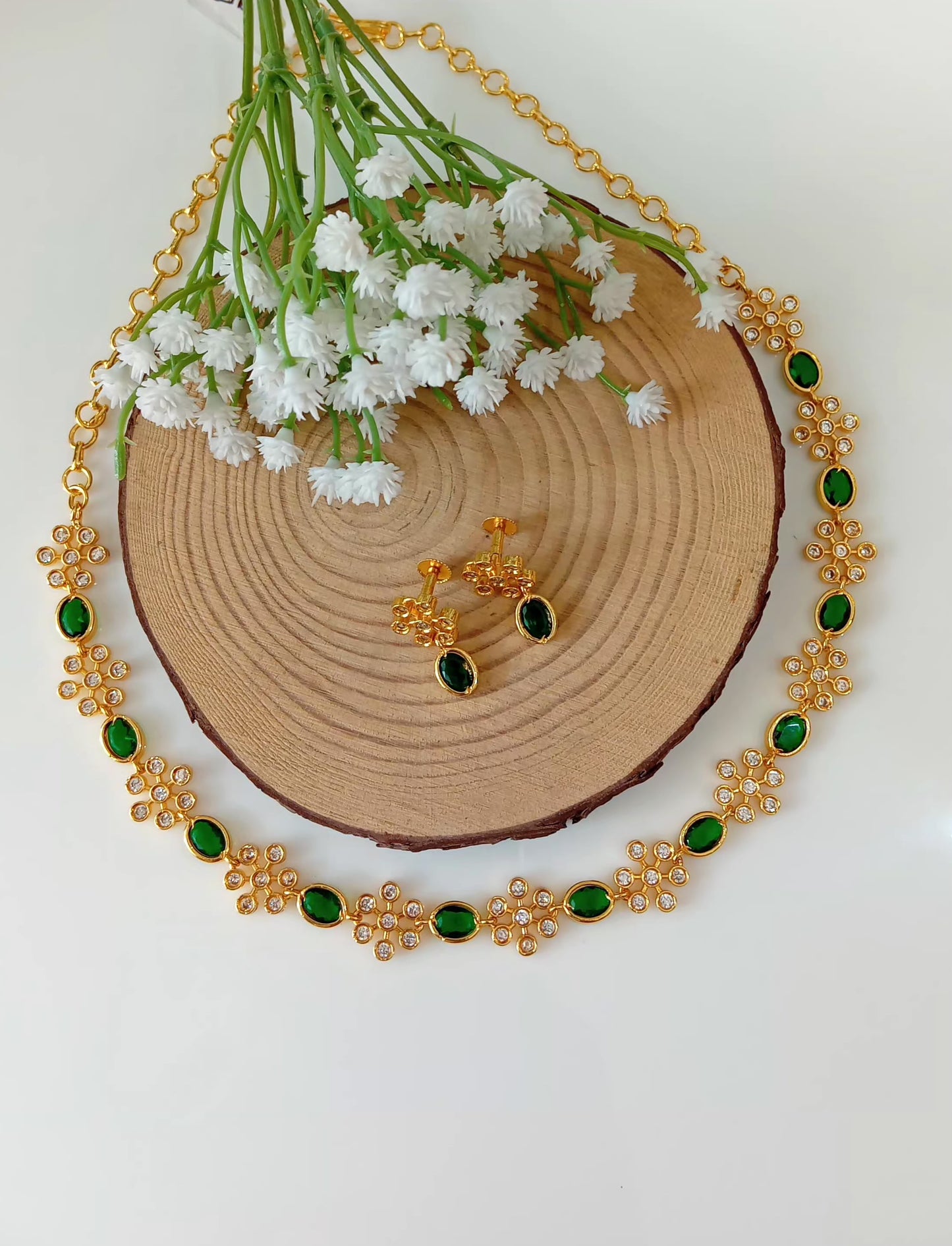 Ad stone Neckpiece