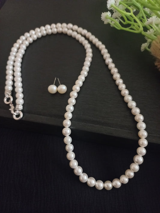 White shell pearl