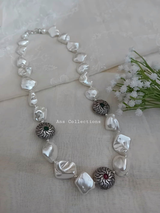 Shell pearl jewellery