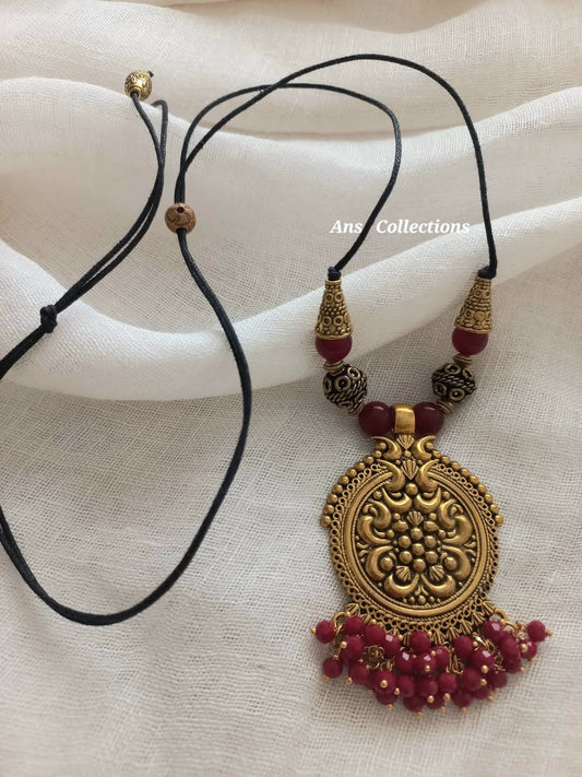 Thread jewellery