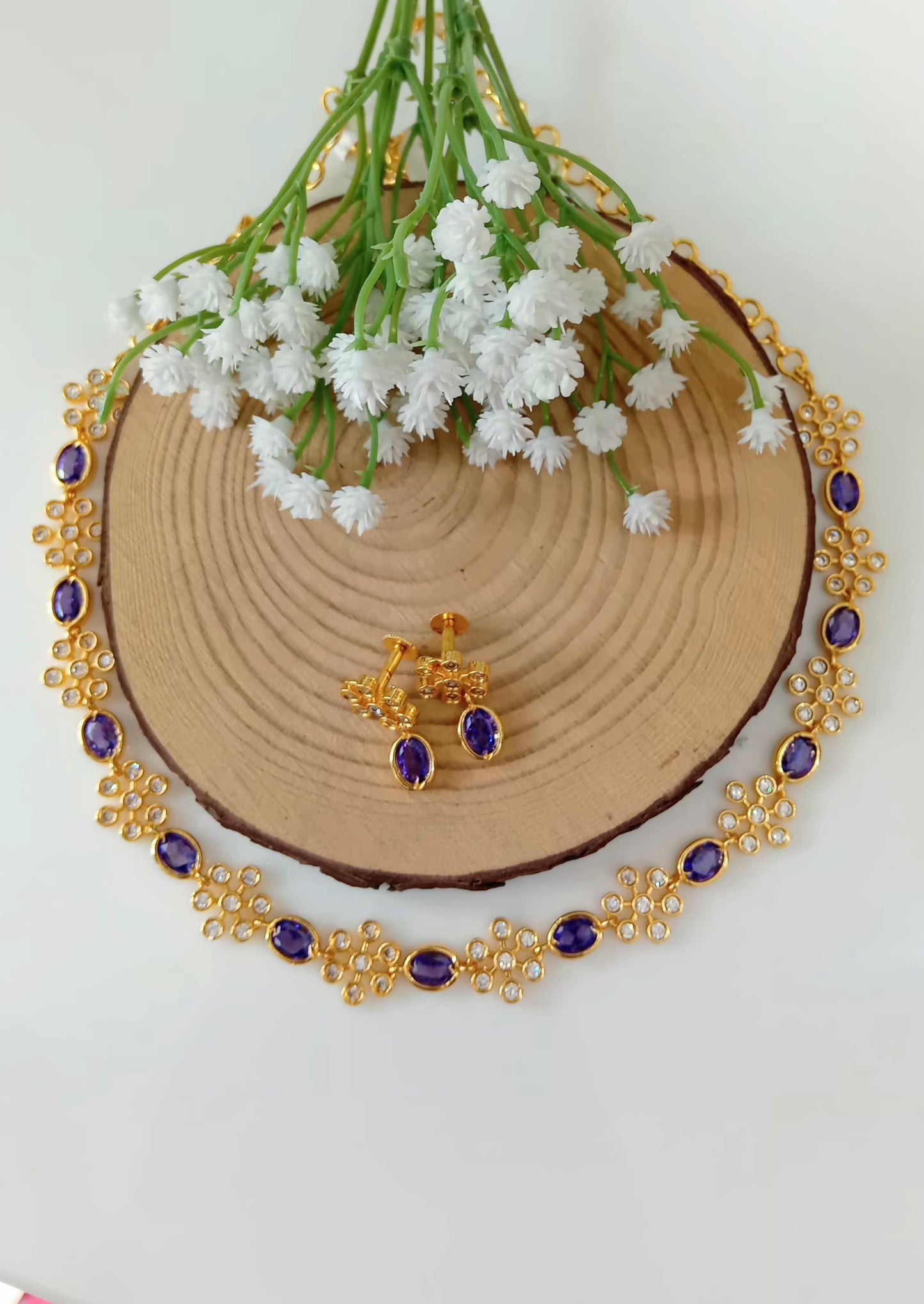 Ad stone Neckpiece