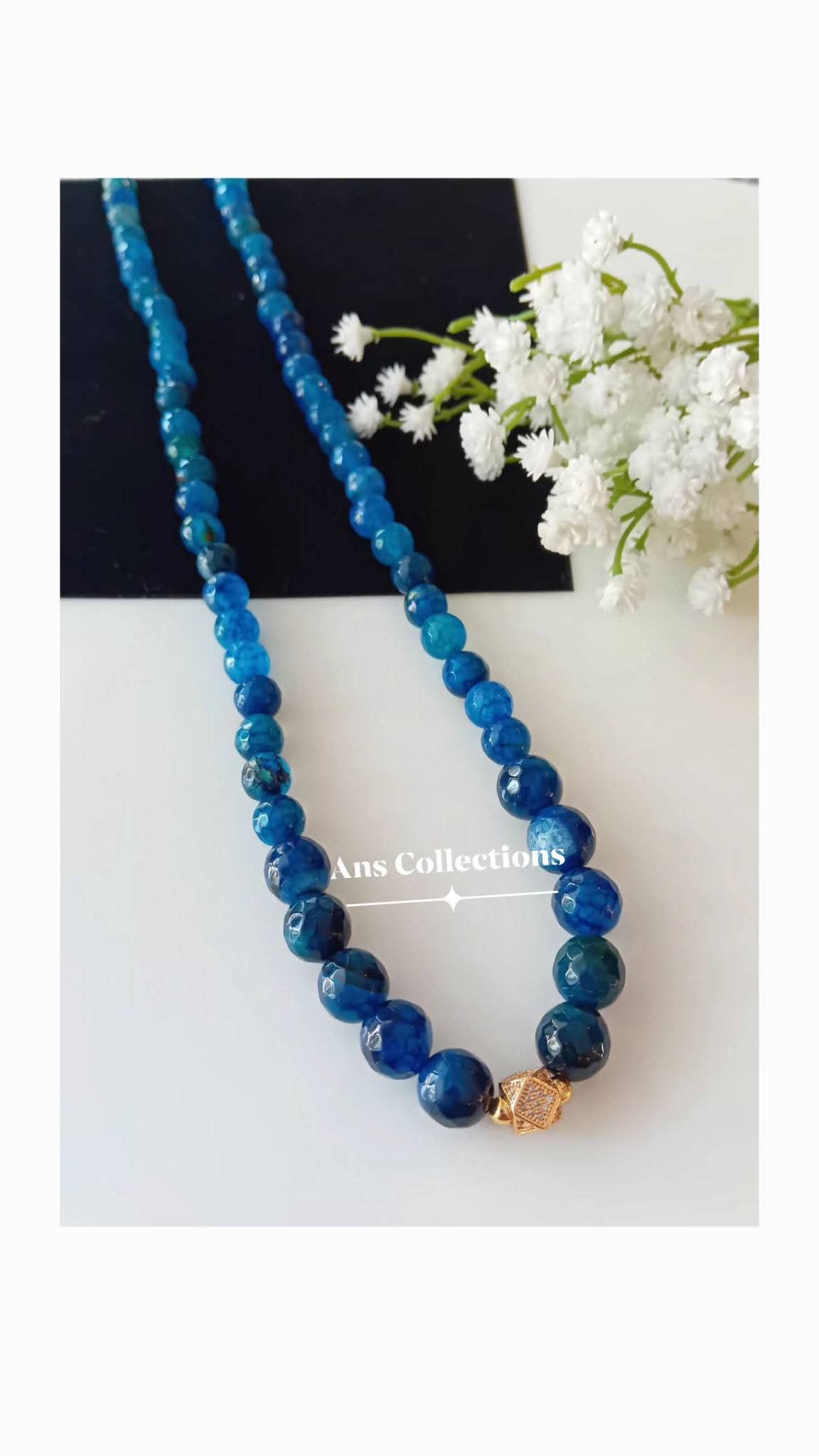 Onyx neckpiece