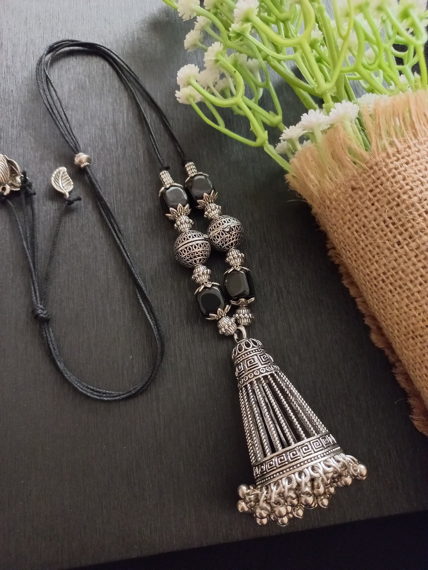 Ghimuka pendant neckpiece