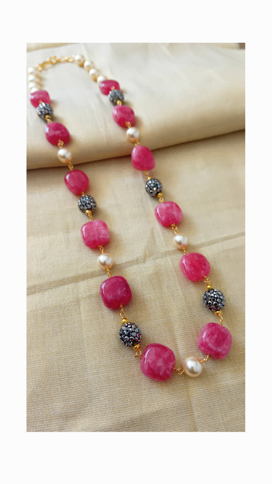 Pink natural stone beaded neckpiece