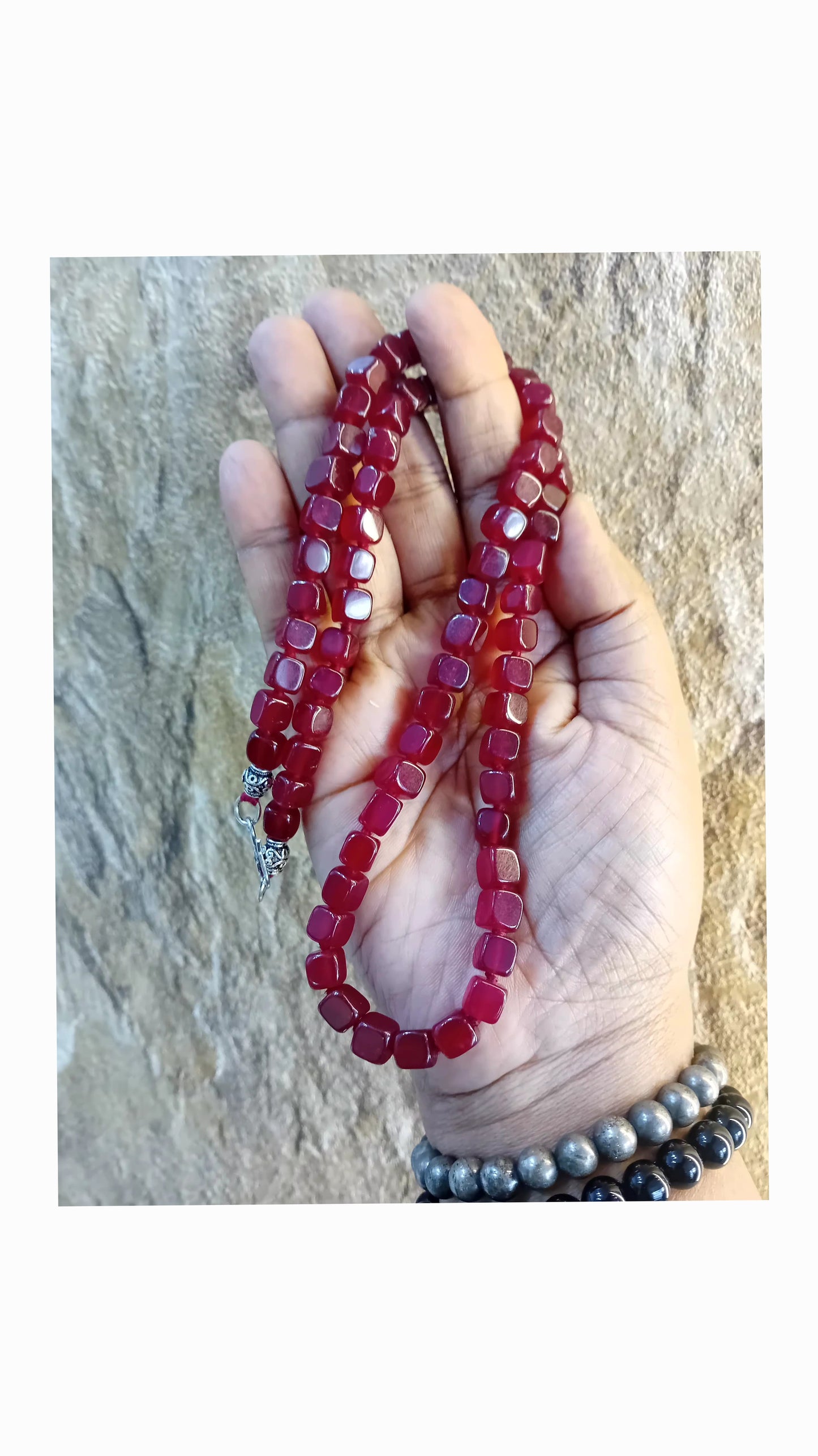 Box agate neckpiece