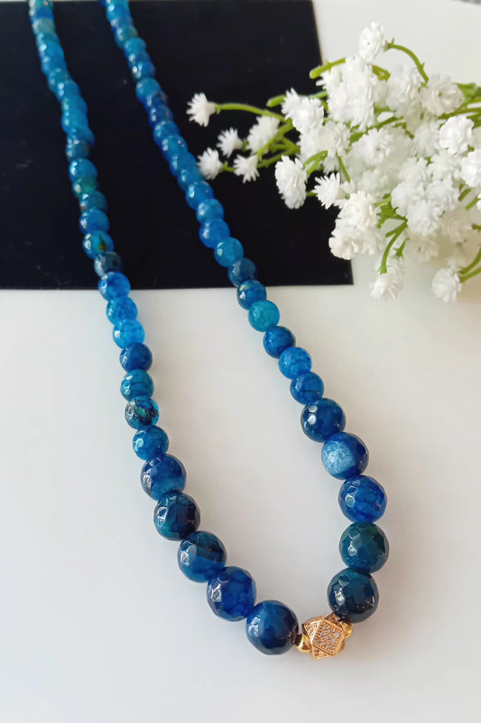 Onyx neckpiece