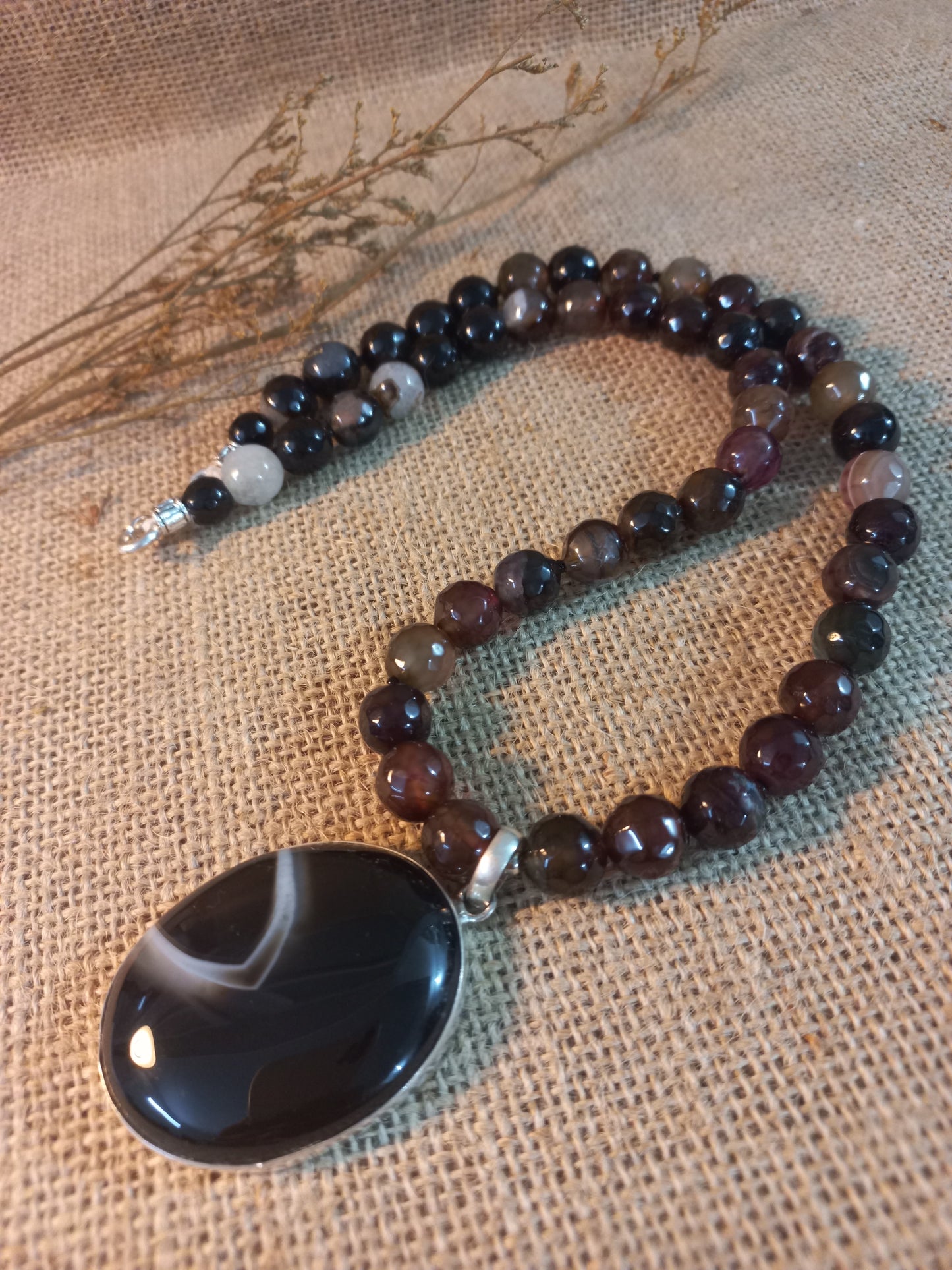 Brown agate neckpiece