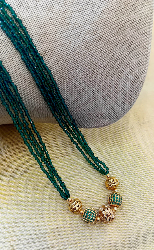 Hydro crystal long neckpiece