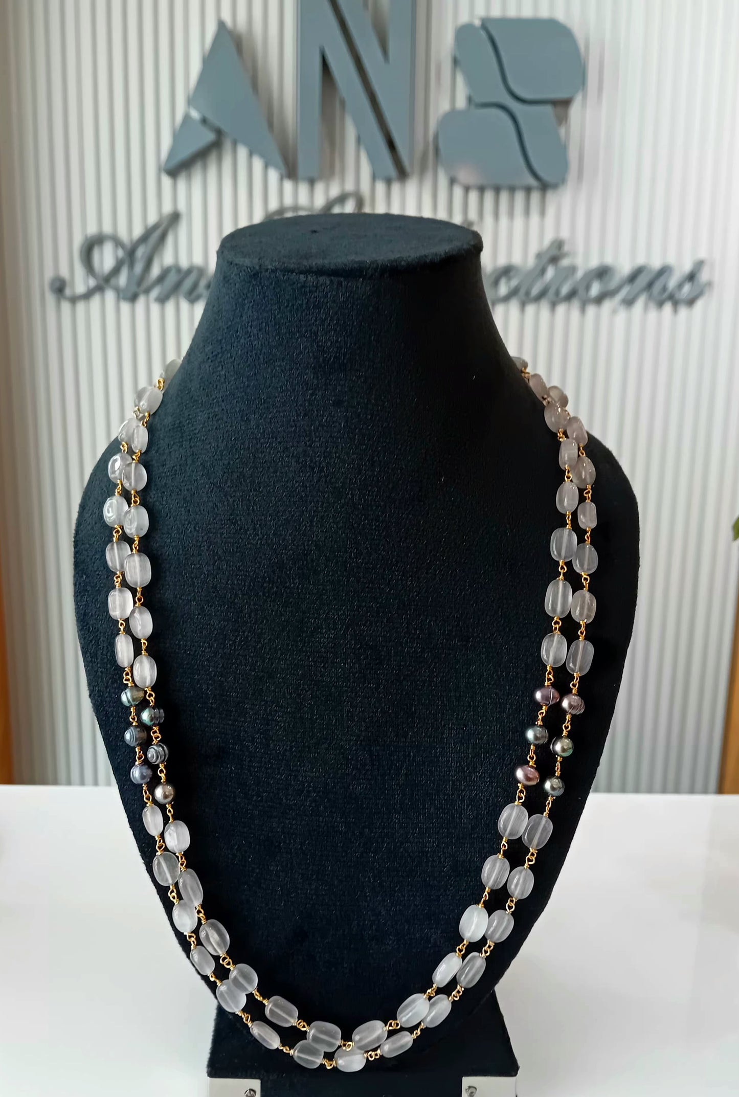 Grey colour monalisa stone beaded neckpiece