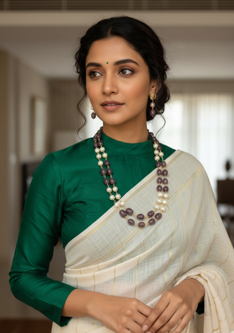 Two layer beaded neckpiece