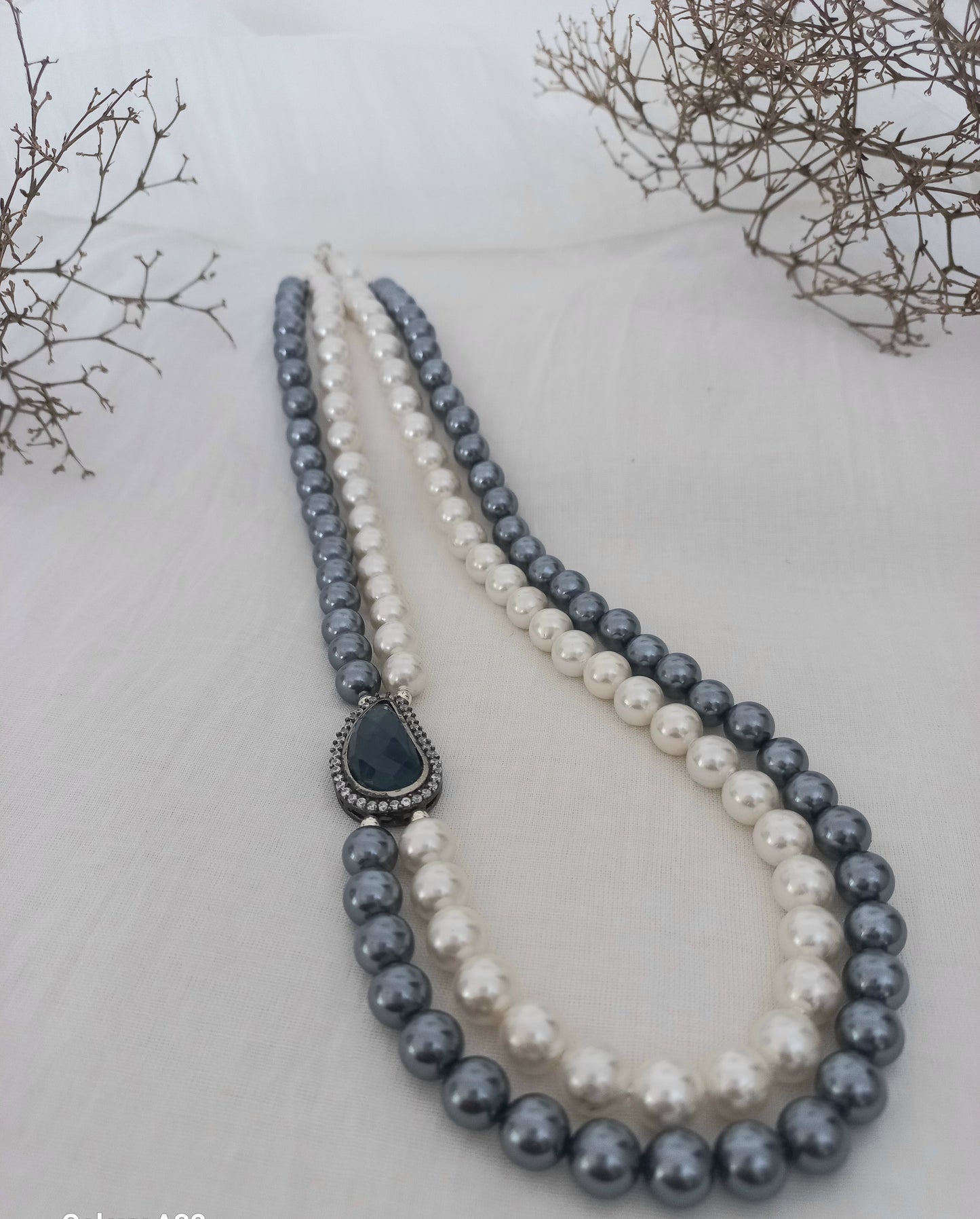 Shell pearl jewellery