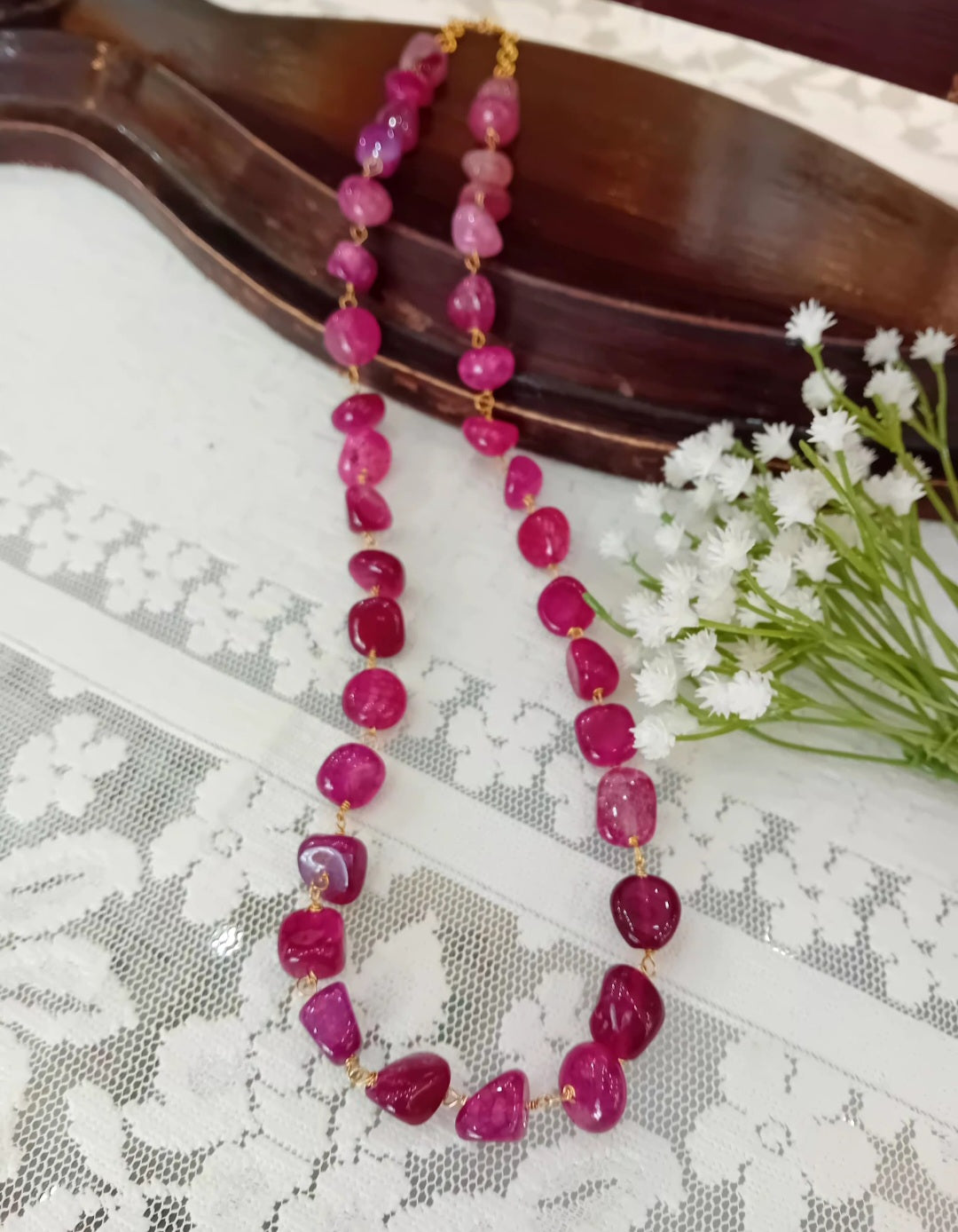Agate tumble stone beaded neckpiece
