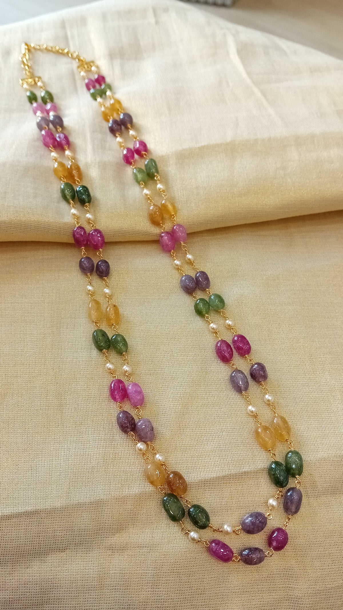 Multi colour quartz beaded neckpiece