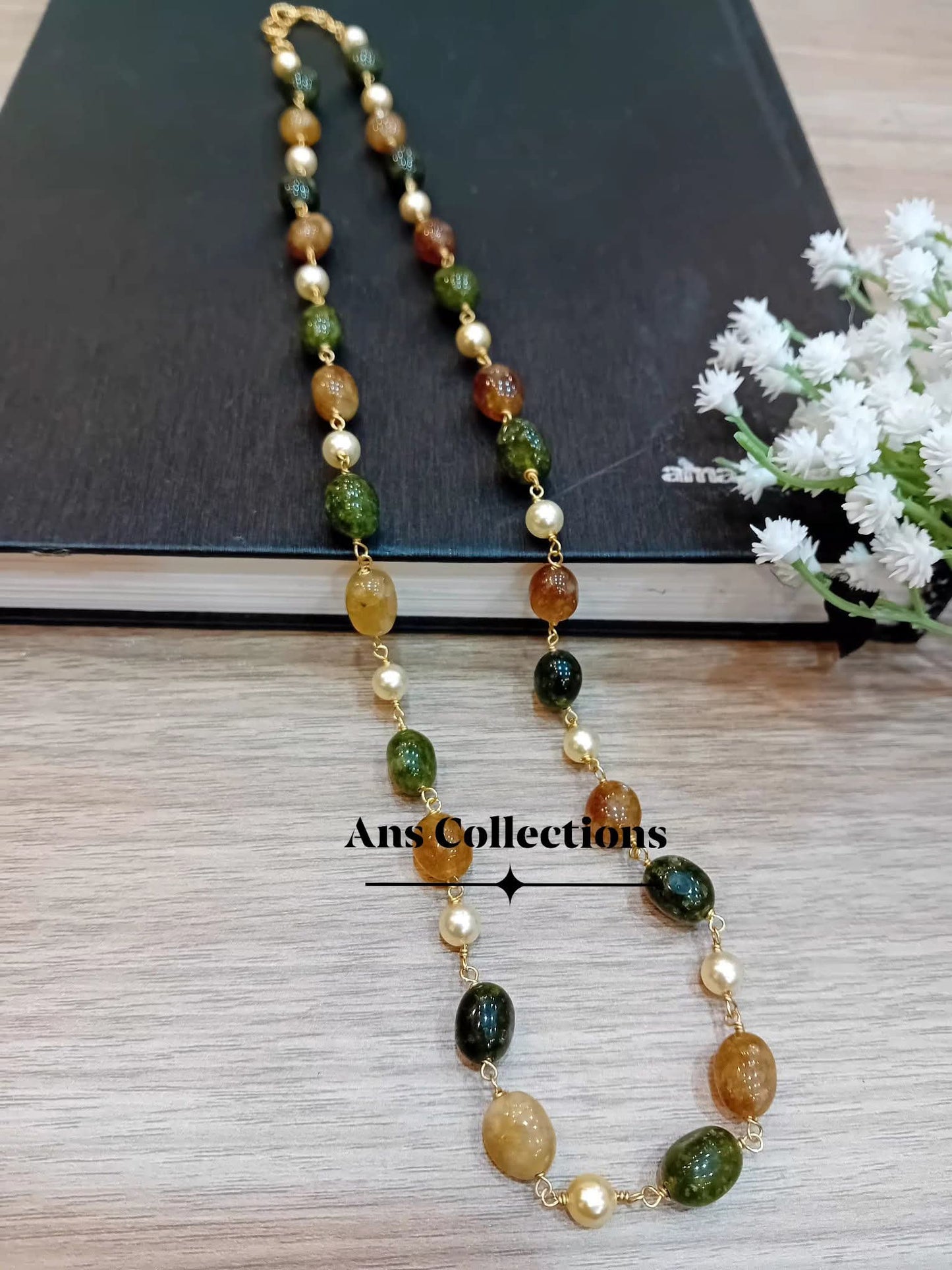 Quartz beaded neckpiece with pearl